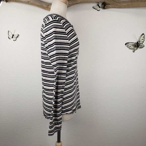 Lucky brand striped Henley black and off white - Picture 7 of 8